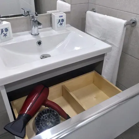 Apartment Luxury Cap With Pool & Barbecue & Wifi